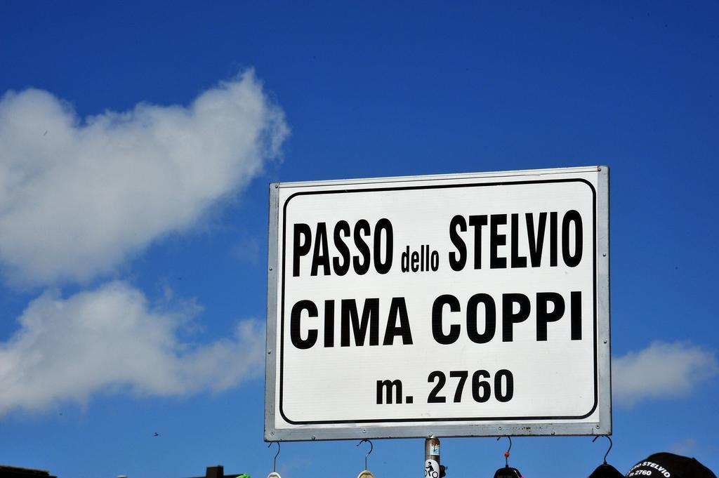 Hotel Passo Stelvio Exterior photo